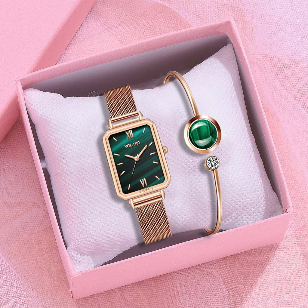 Fashion New Ladies Watch Alloy Mesh Belt Small Green Watch Korean Version