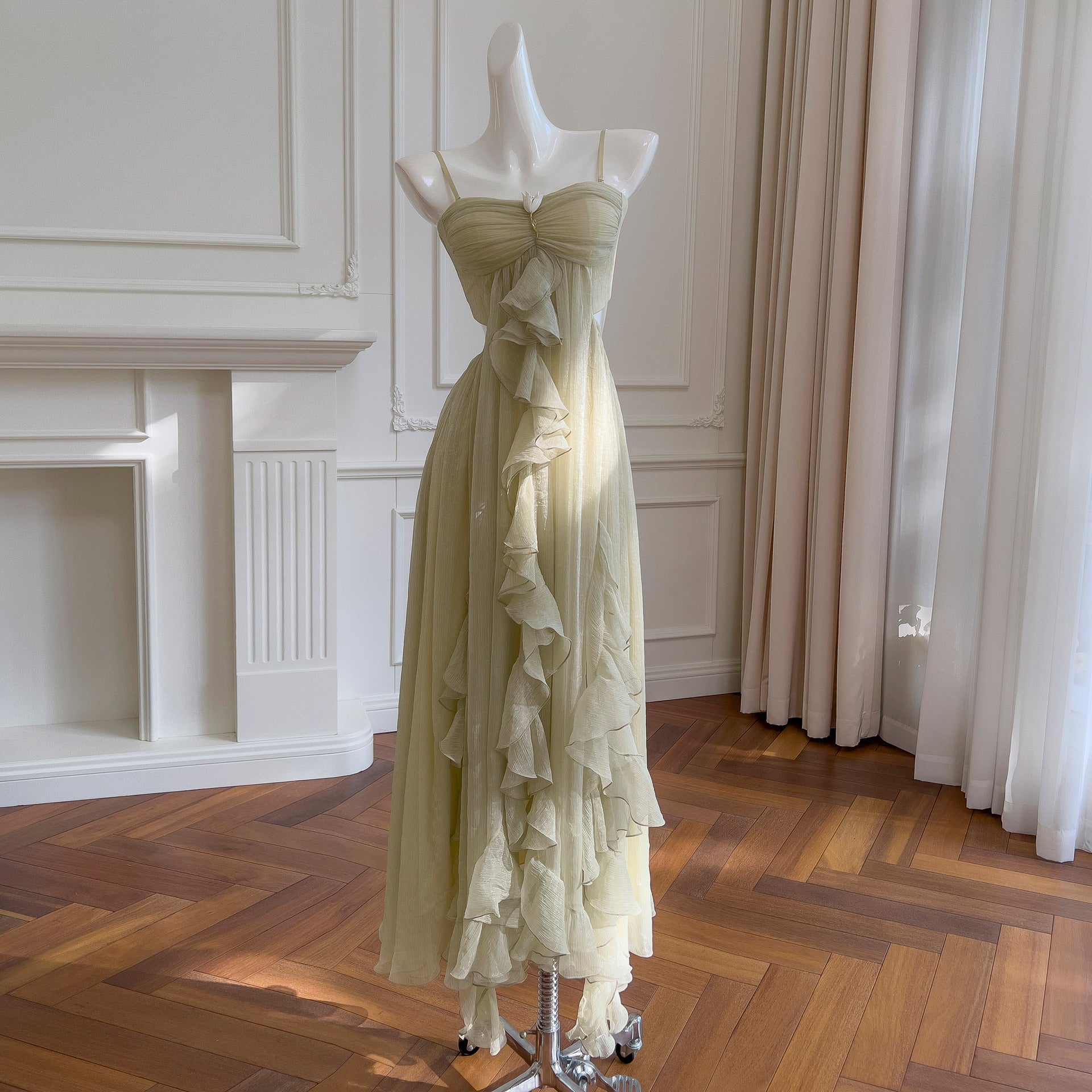 Princess Dress 2025 Summer New Light Emerald Green Tube Top Long Waist Slimming Look Dress