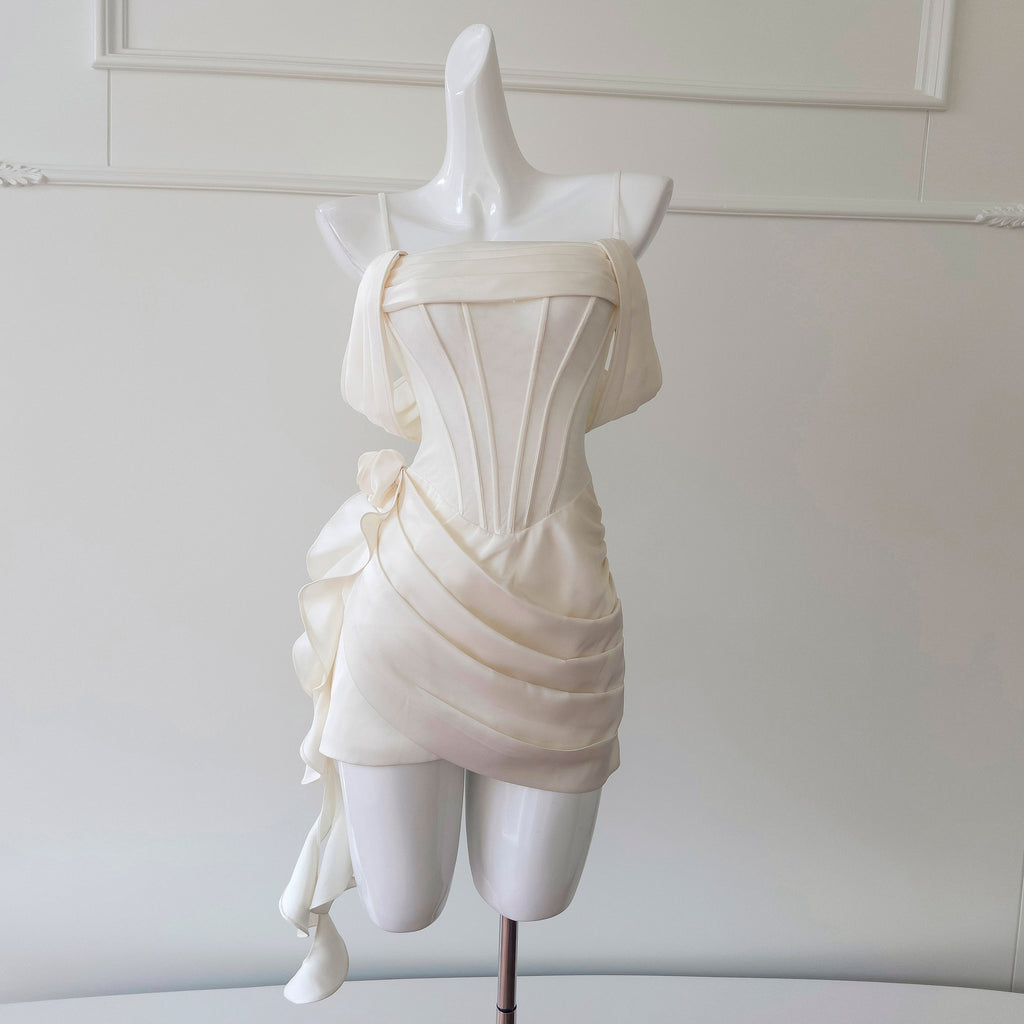 French Entry Luxury Socialite Style Beige Sling Strapless Skirt Fishbone Elegant Tight Waist Slimming Dress 2025