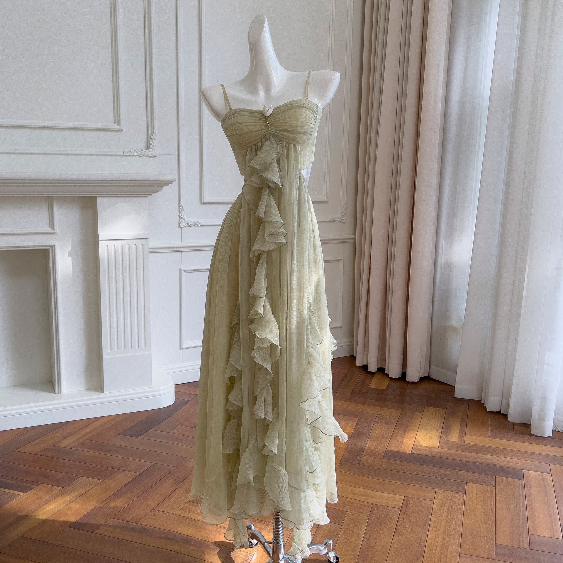 Princess Dress 2025 Summer New Light Emerald Green Tube Top Long Waist Slimming Look Dress